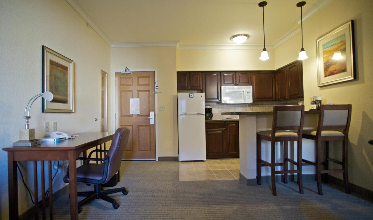 Staybridge Suites San Antonio Sea World By Ihg Room photo